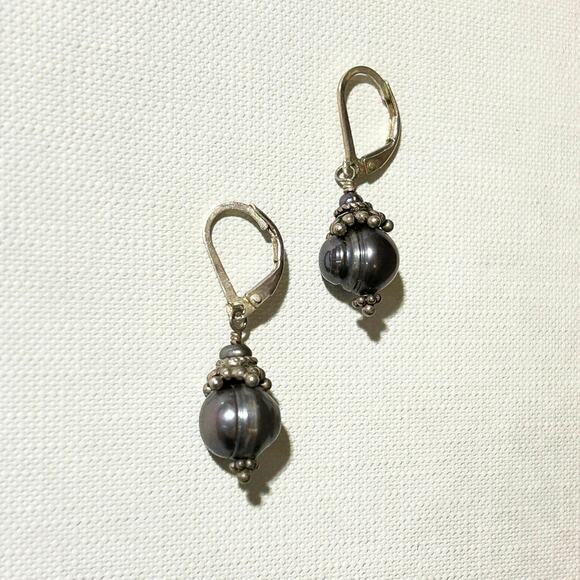 Vintage Sterling Silver Gray Pearl Drop Earrings – 1990s 925 Leverback - Picture 5 of 5